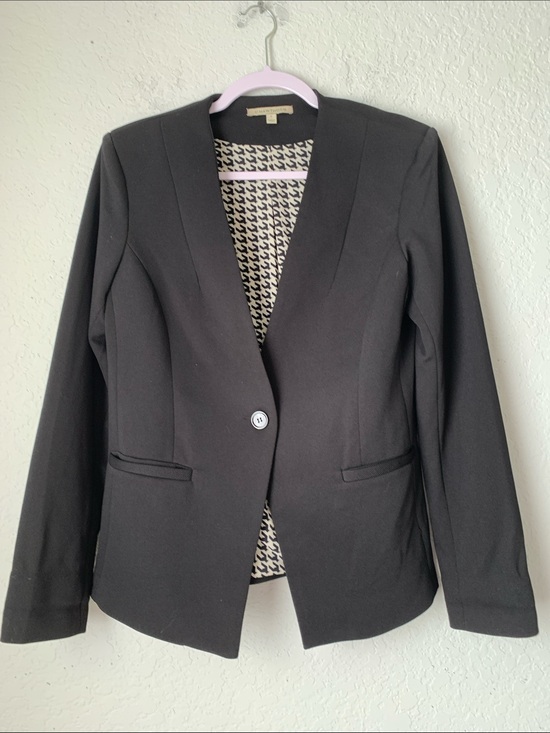 41 Hawthorn Jackets & Blazers - 41 Hawthorn Black Women's Tailored Blazer Jacket - Classic One-Button Size M